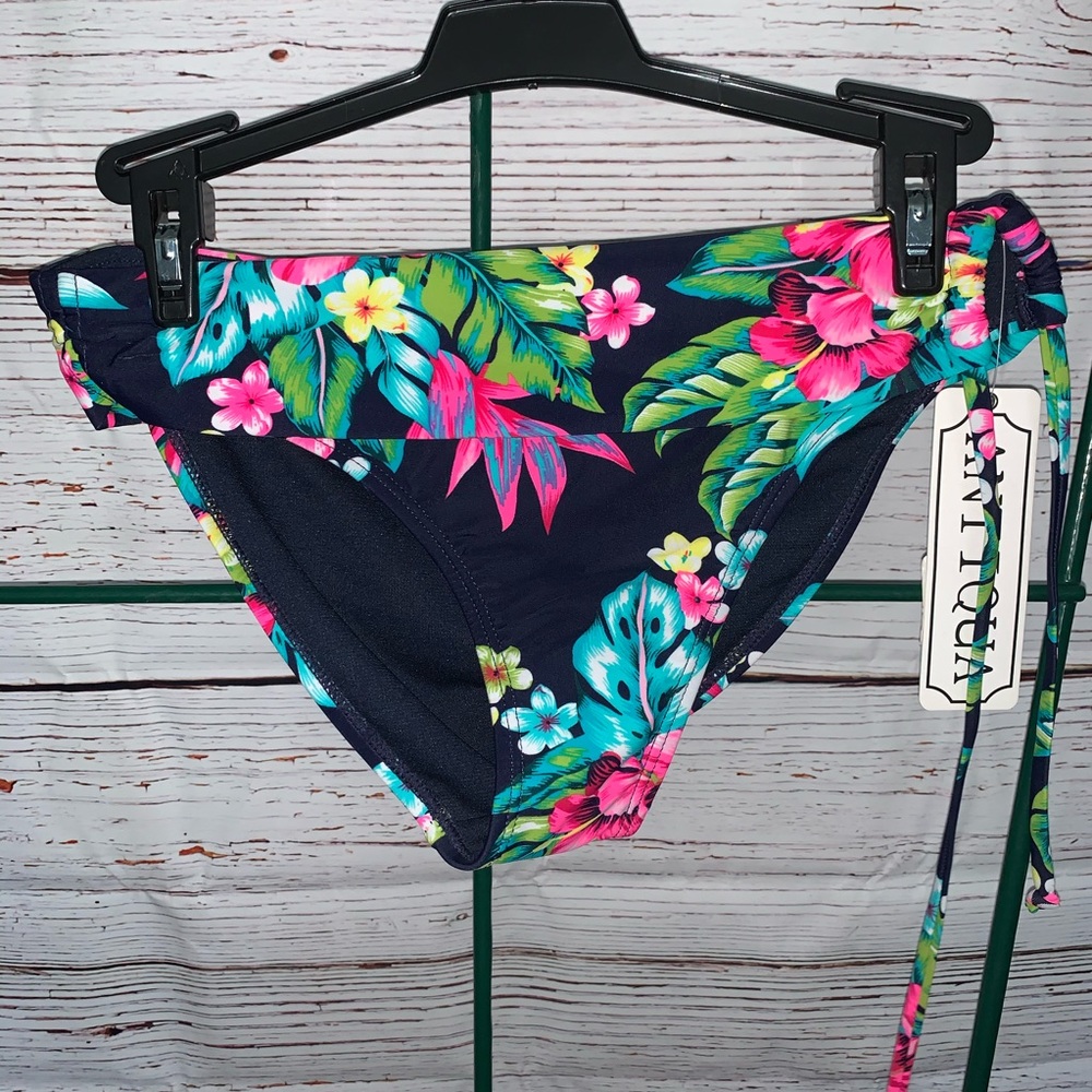 NWT Antiqua Bathing suit bottom Size Small